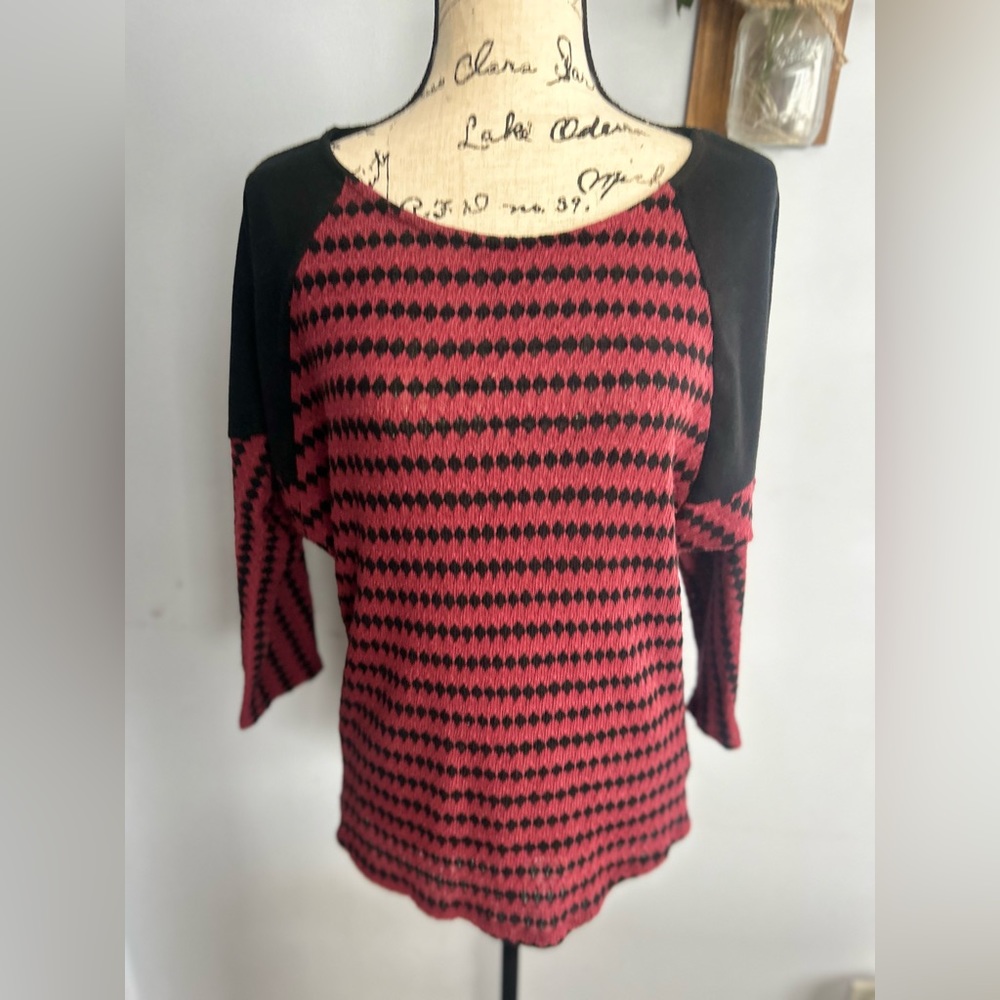 GILLI By Anthropologie knitted two tones‎ top
